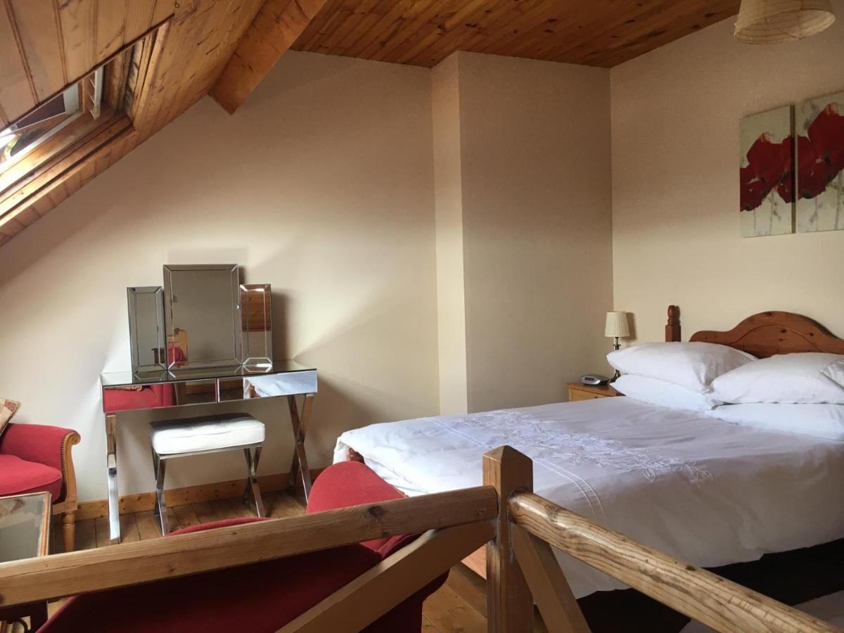 Spacious Quentoinise Town House Saint-Quentin  Zewnętrze zdjęcie