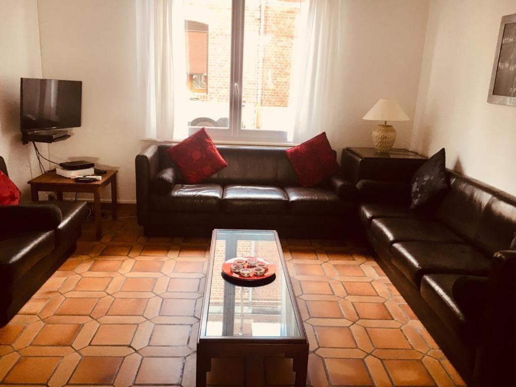 Spacious Quentoinise Town House Saint-Quentin  Zewnętrze zdjęcie